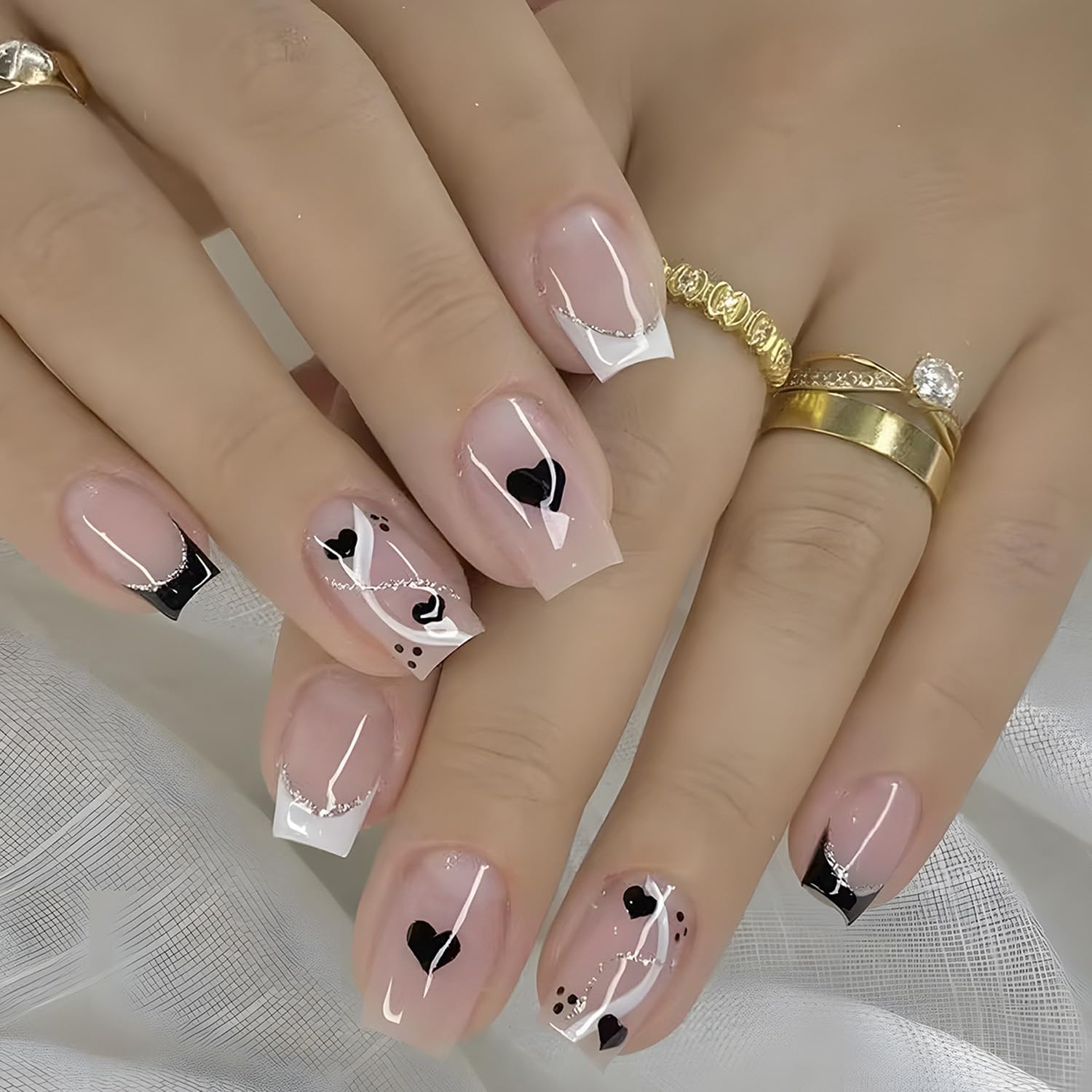 24Pcs Valentine's Day Press on Nails Short Square Fake Nails with Sliver Glitter Black Heart Design Glossy False Nails Cute Valentine's Day Nails Acrylic Nails Full Cover Glue on Nails for Women Christmas1-F